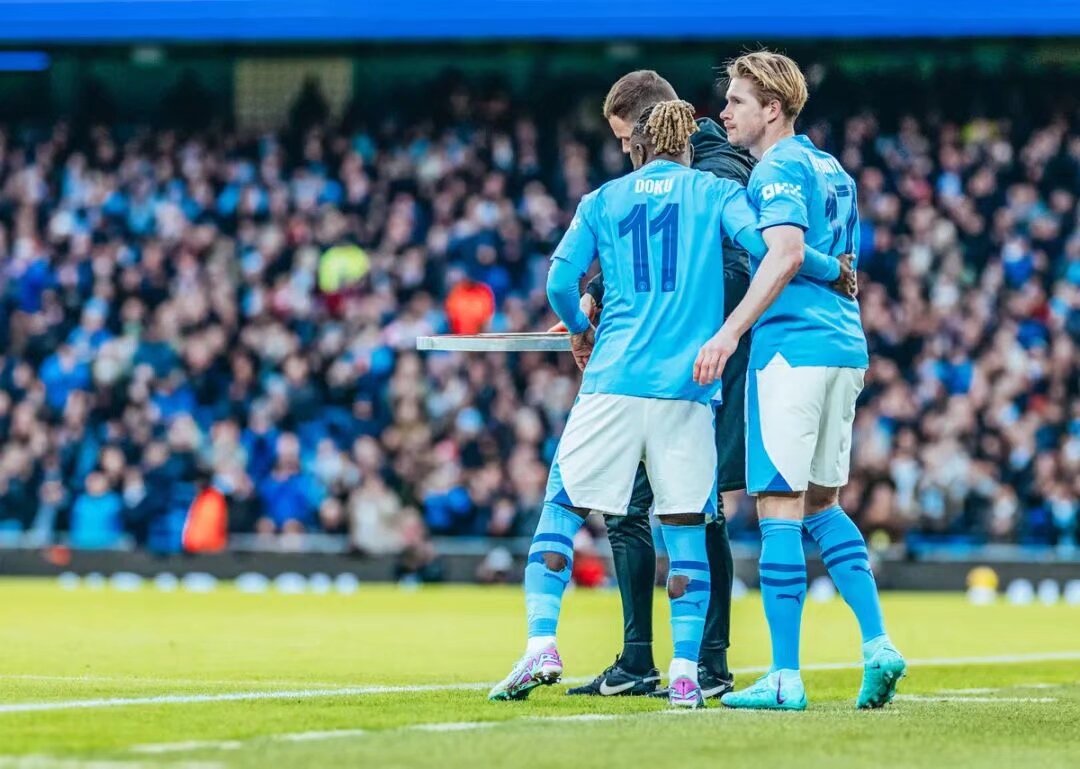 他把投篮脚 他把投篮脚